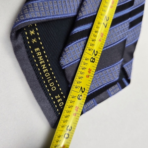 ERMENEGILDO ZEGNA- Textured Diagonal Repetitive Stripes -Blue /Gray - Picture 8 of 8